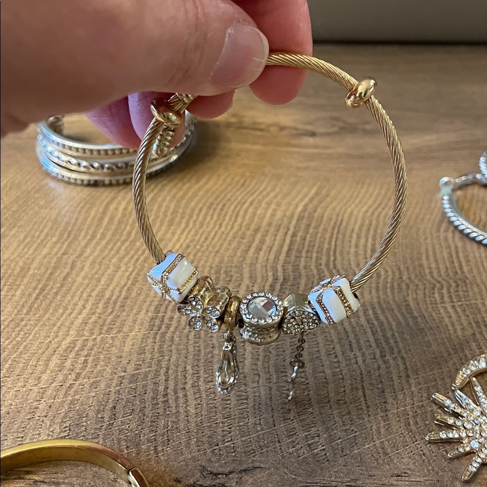 Jewelry bundle - Picture 4 of 7